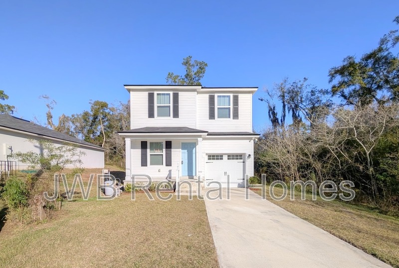 Jacksonville House: 10353 Seal Rd