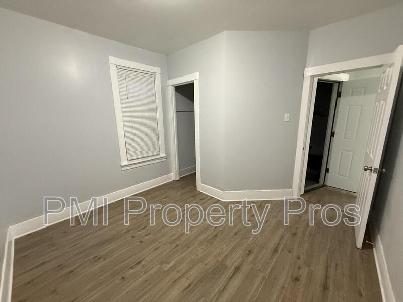 Milwaukee Condo: 3278A N 17th St