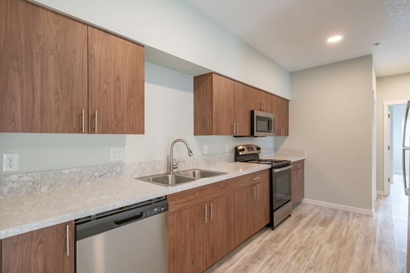 Molalla Apartment: 13001 S Crompton Lane