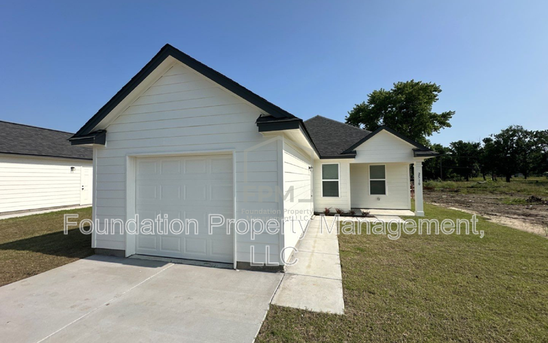 West Memphis House: 2510 SL Henry Street (AF)