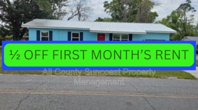 Madison House: 208 NE Rowena St