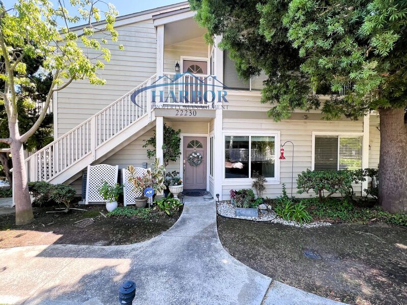 Torrance Townhome: 22230 S. Vermont Avenue
