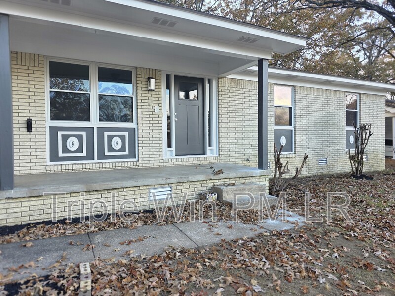 North Little Rock House: 109 S Longfield