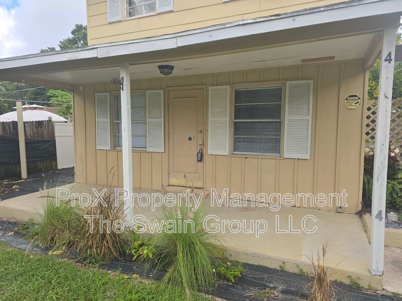 Winter Haven Condo: 631 Ave H NW