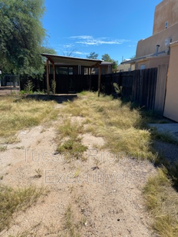 Tucson Condo: 3350 North Chapel Avenue - Lot & Storage Unit
