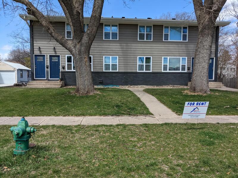 Ames Condo: 405 East 6th Street - 1