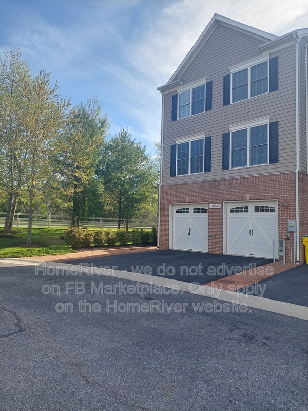 Ellicott City Townhome: 10548 Old Ellicott Cir