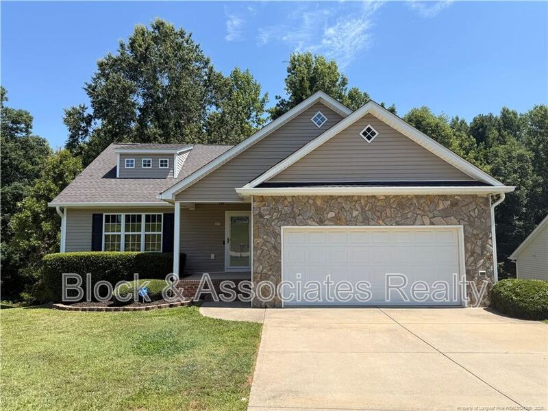 Sanford House: 455 Crusaders Drive