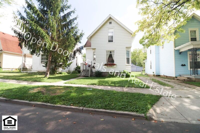 Fort Wayne Condo: 927 1/2 Nuttman Ave