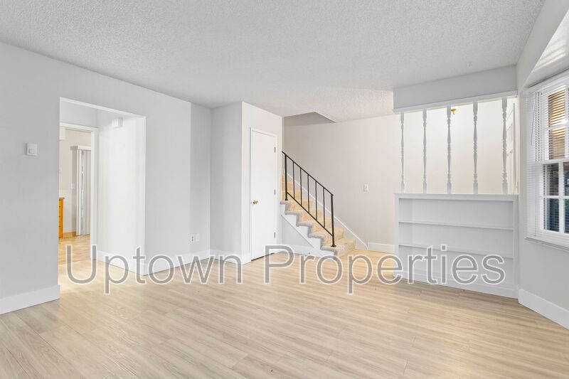 Vancouver House: 6417 Kansas St.