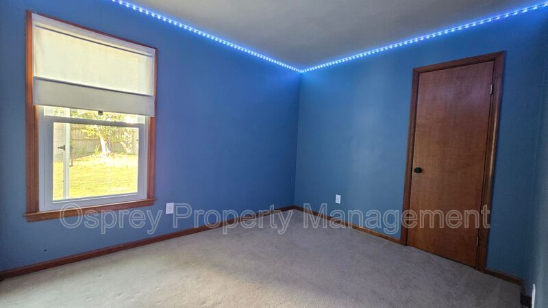 Charming 3-Bedroom Ranch in Salem Lakes Cul-de-Sac "ASK ABOUT OUR ZERO DEPOSIT" - Photo 7