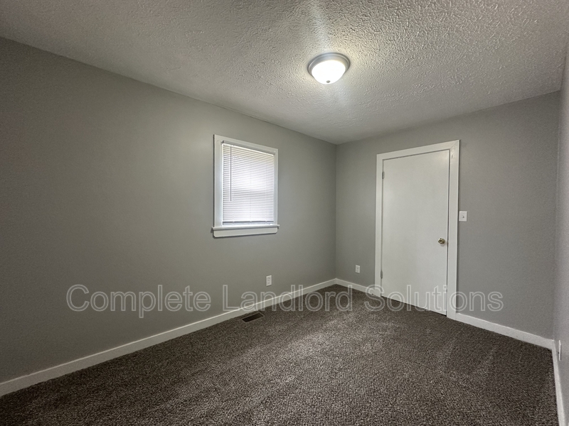 Terre Haute Condo: 1358 Chestnut Street - 2