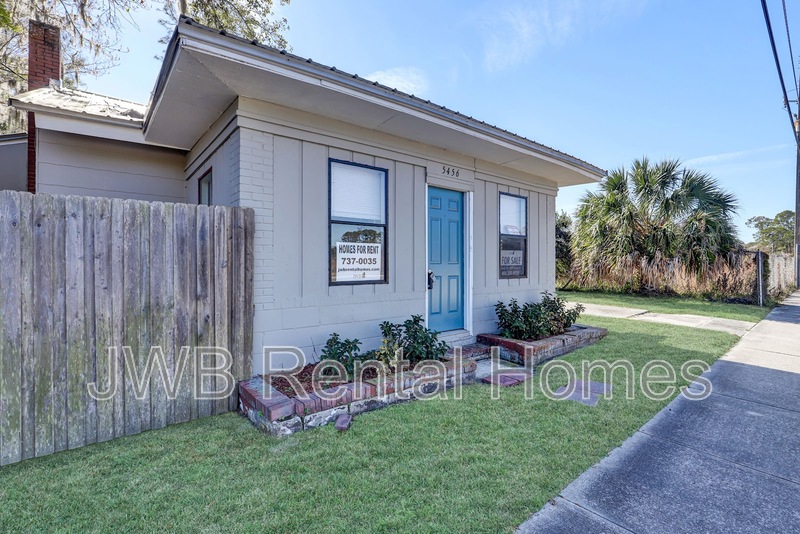 Jacksonville House: 5456 Timuquana Rd