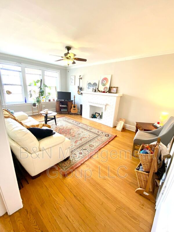 Chicago Condo: 1731 W. Ainslie