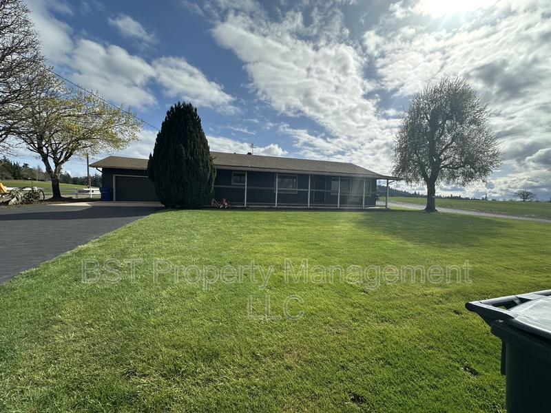 Salem House: 8060 State Street