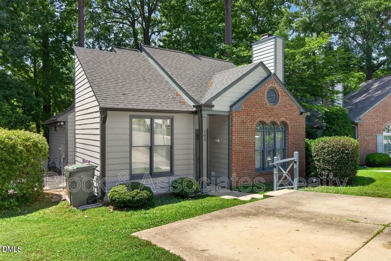 Cary House: 105 Ellsworth Place