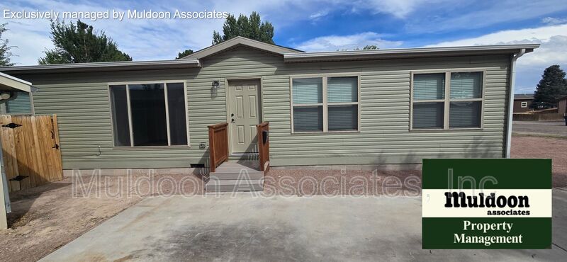 Pueblo West House: 151 E Jerome Dr