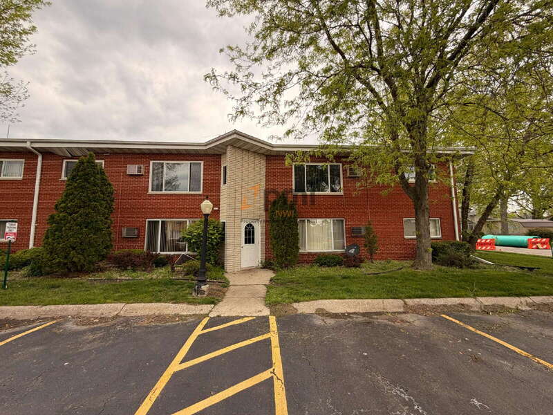 Crown Point Condo: 111 Harrington Ave