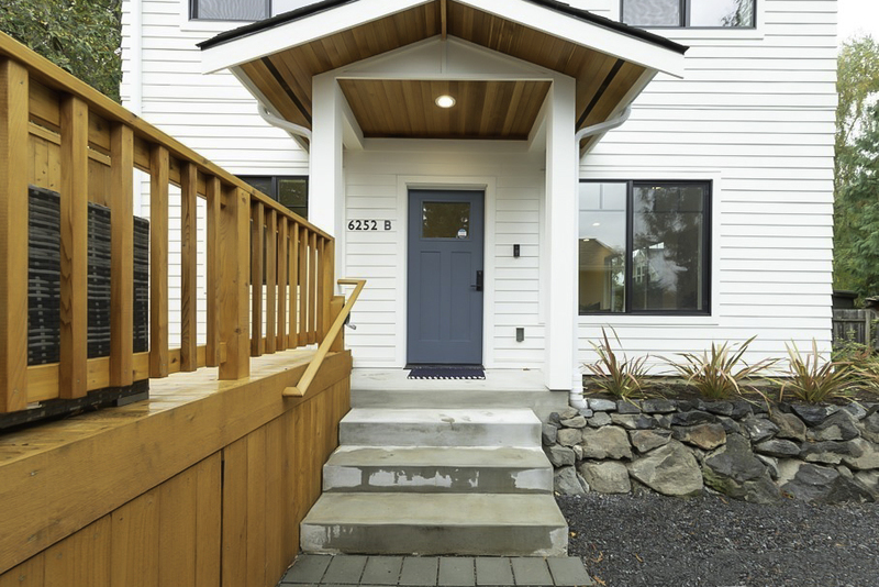 Seattle House: 6252 52nd Ave NE