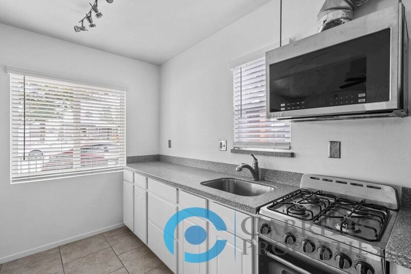San Diego Condo: 2110 Bacon Street