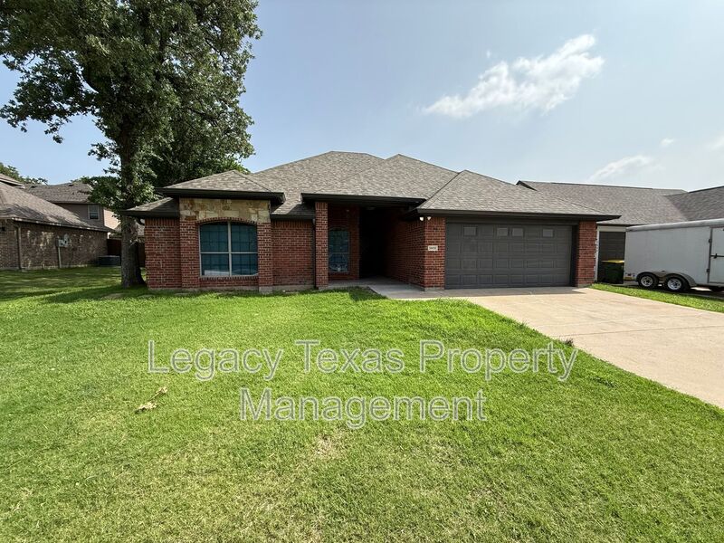 GRANBURY House: 3802 Juniper Ct.