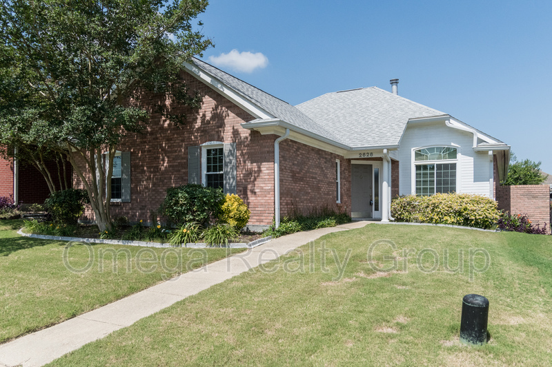 Montgomery House: 2626 Queens Hollow Ct