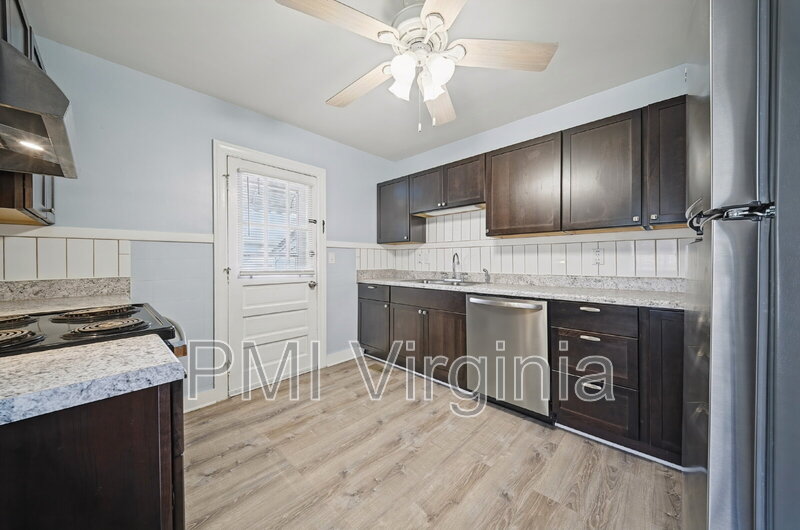 Norfolk Condo: 3702 Cape Henry Avenue