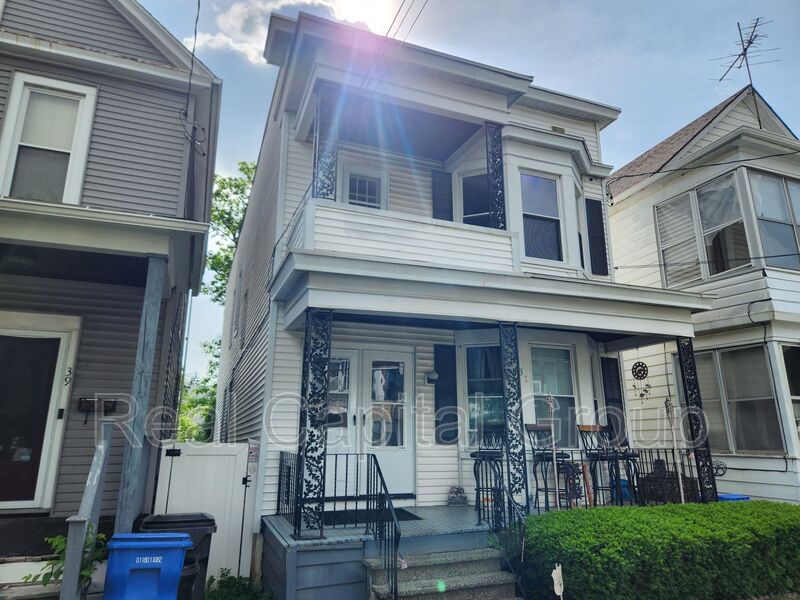 Albany Condo: 37 Hurlbut St - Unit 2