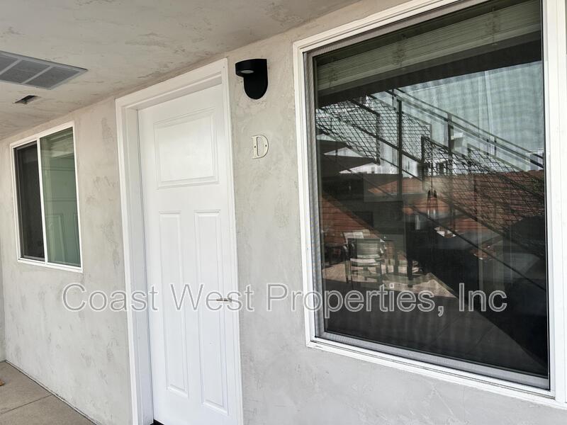 San Diego Condo: 2030 Diamond Street - D
