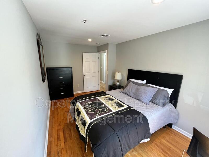 Rental Photo of 161-163 Sussex Ave, Second Floor, 2 - 4 Front Standard East