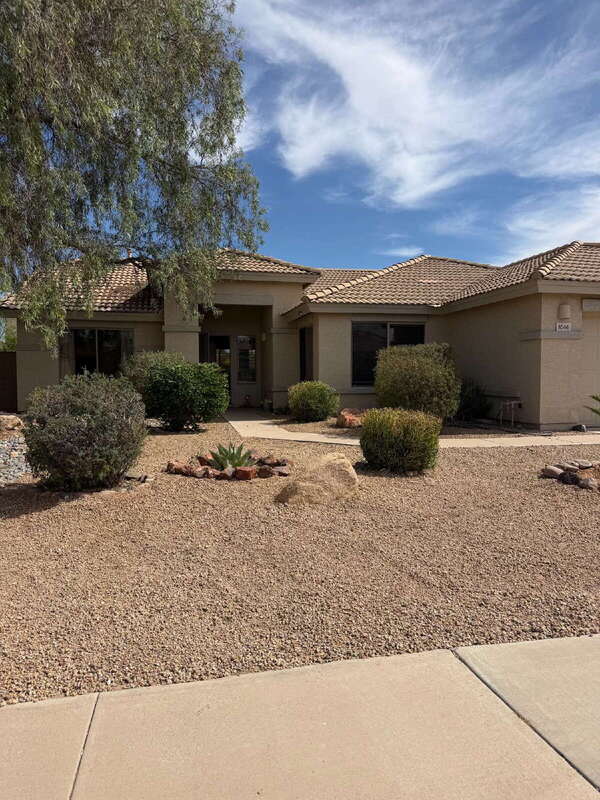 Mesa House: 8566 E Onza Ave