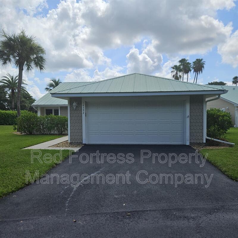 Fort Myers House: 14592 Sagamore Court