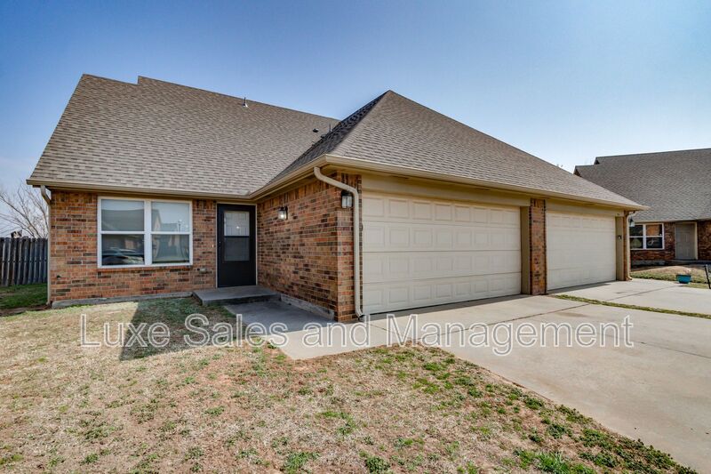 Oklahoma City House: 1736 West Palm Place