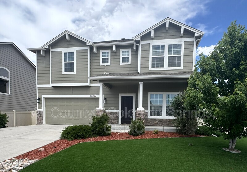 Fountain House: 10807 Hidden Prairie Parkway