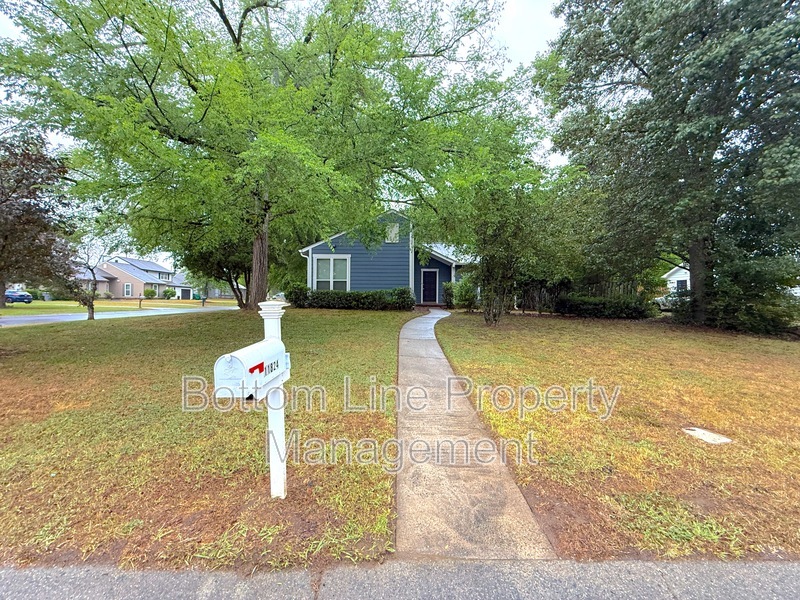 Charlotte House: 11824 Larkridge Ct
