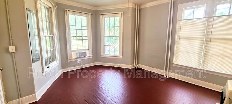 Pensacola Condo: 320 N Barcelona St