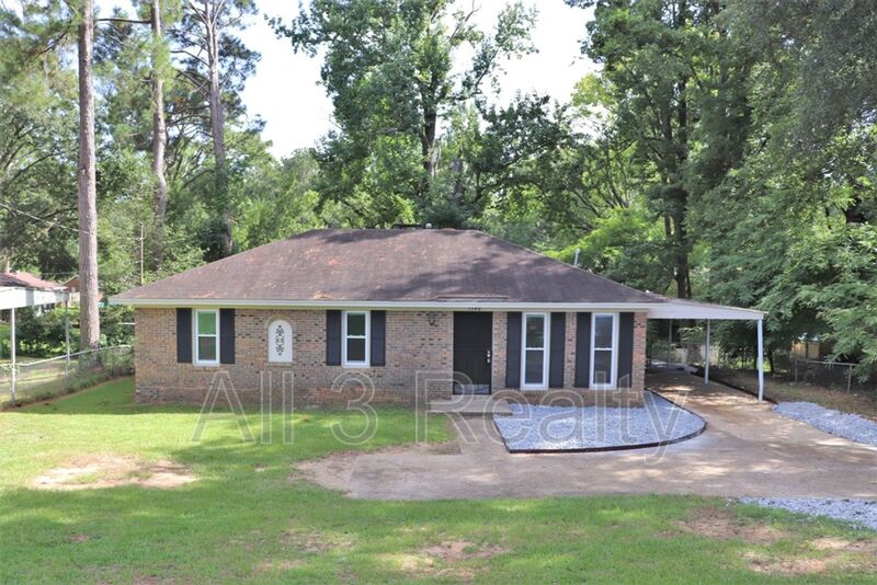 Montgomery House: 3348 Harrison Road