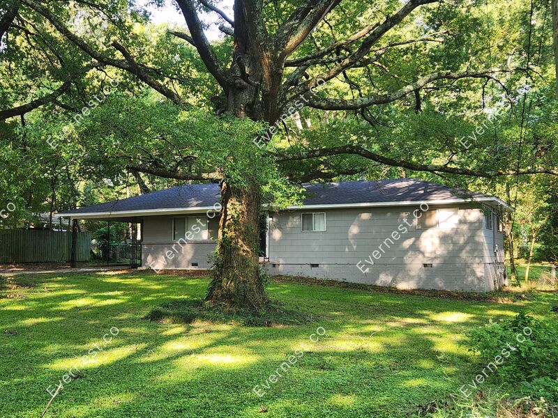 Request a Viewing for 1107 Noble Street Tenant Turner