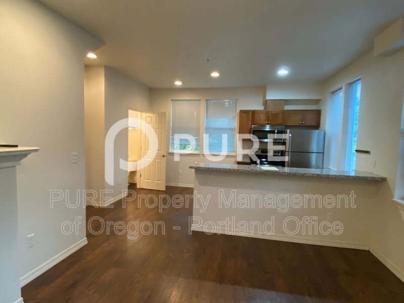 Portland House: 5490 SE Milwaukie Avenue