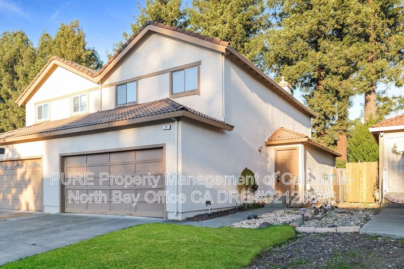 Rohnert Park Townhome: 59 Francis Circle