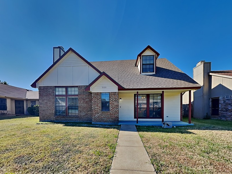 Dallas House: 9320 Dumfries Dr
