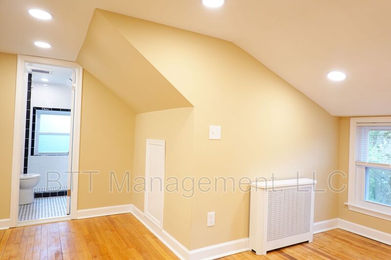 Takoma Park Condo: 8220 Greenwood Ave