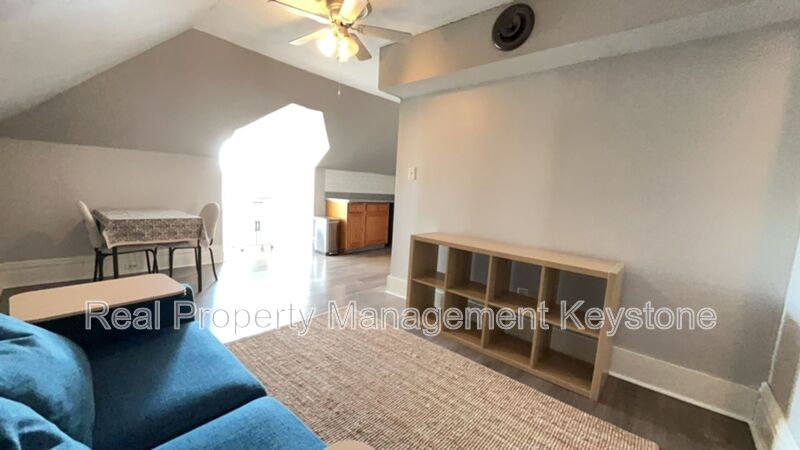 Pittsburgh House: 923 Chislett Street