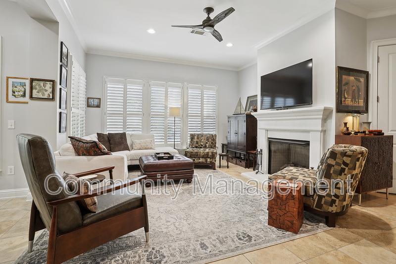 Baton Rouge Condo: 990 Stanford Ave