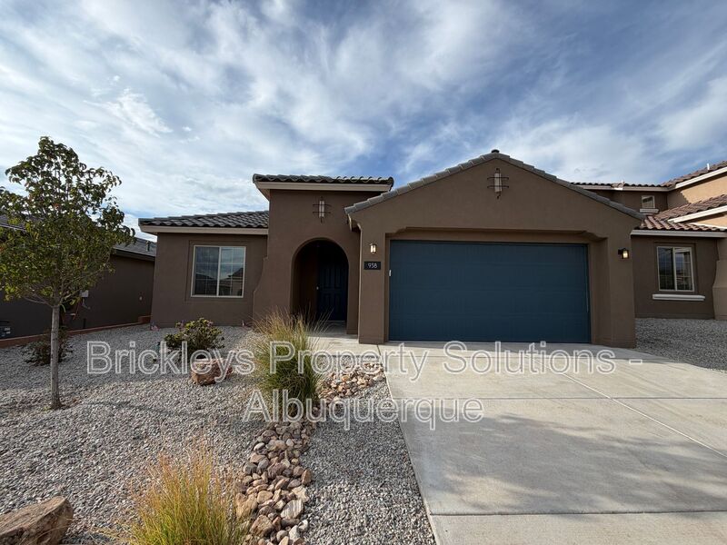 Rio Rancho House: 938 Lazuli Rd SE