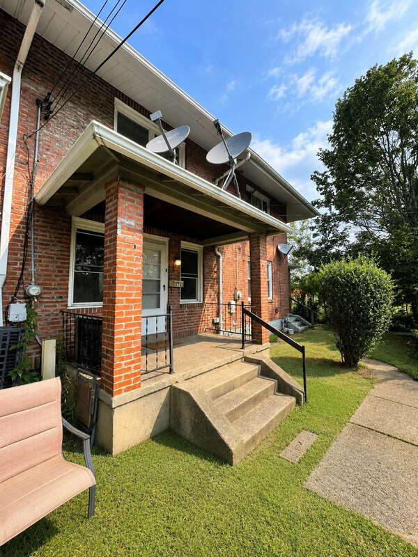 Clairton Townhome: 376 Ohio Avenue