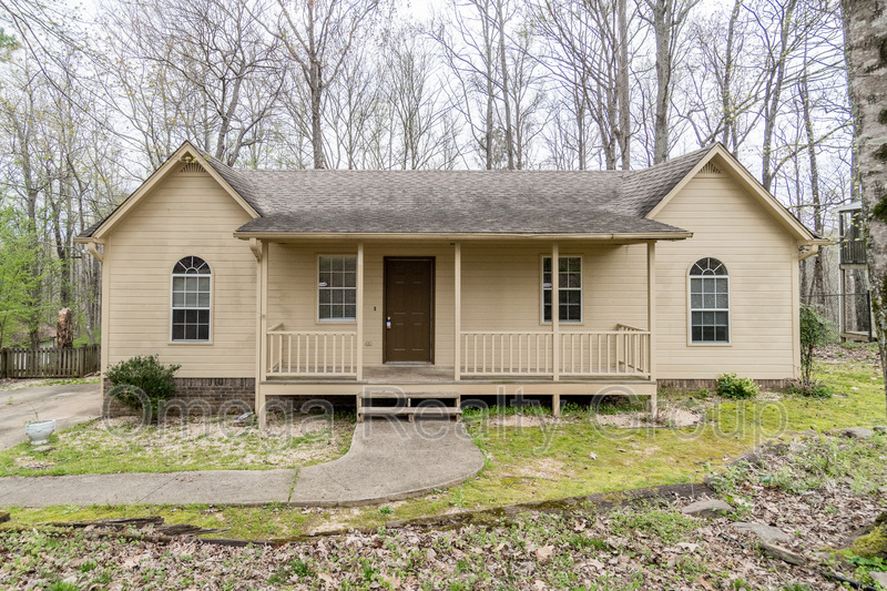 Trussville House: 6770 Charles Dr