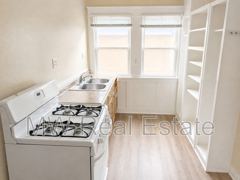 Los Angeles Condo: 1425 Alvarado Terrace