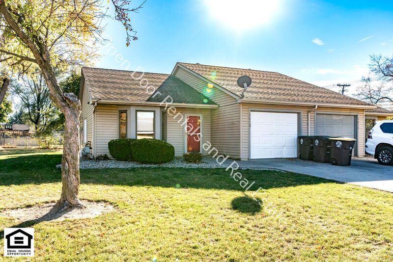 Fort Wayne Condo: 1418 Lakehurst Dr.