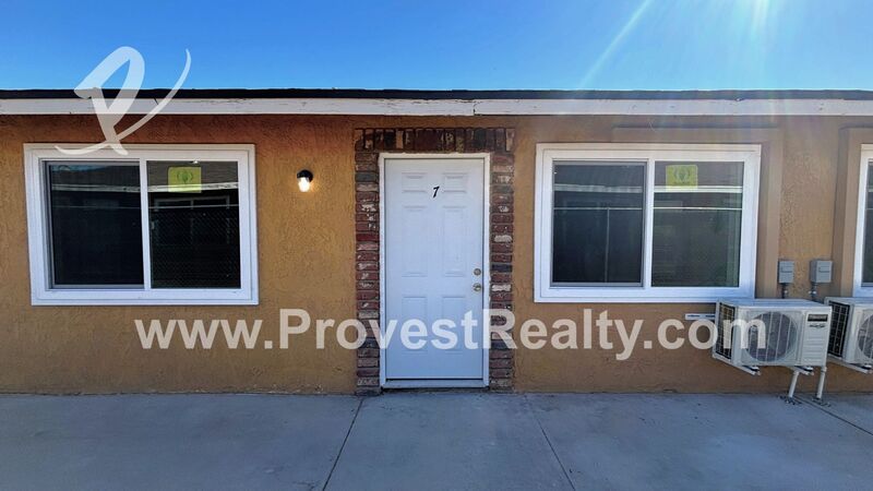 Adelanto House: 11800 White Ave